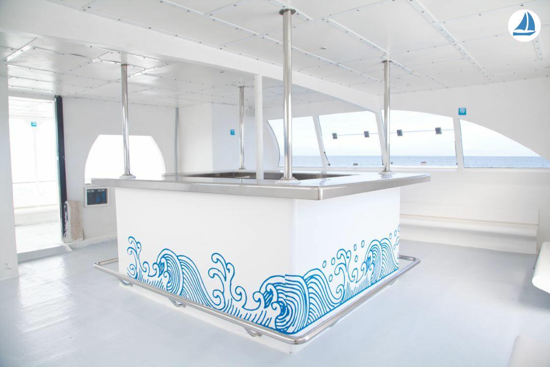 صور Custom Catamaran 62 6