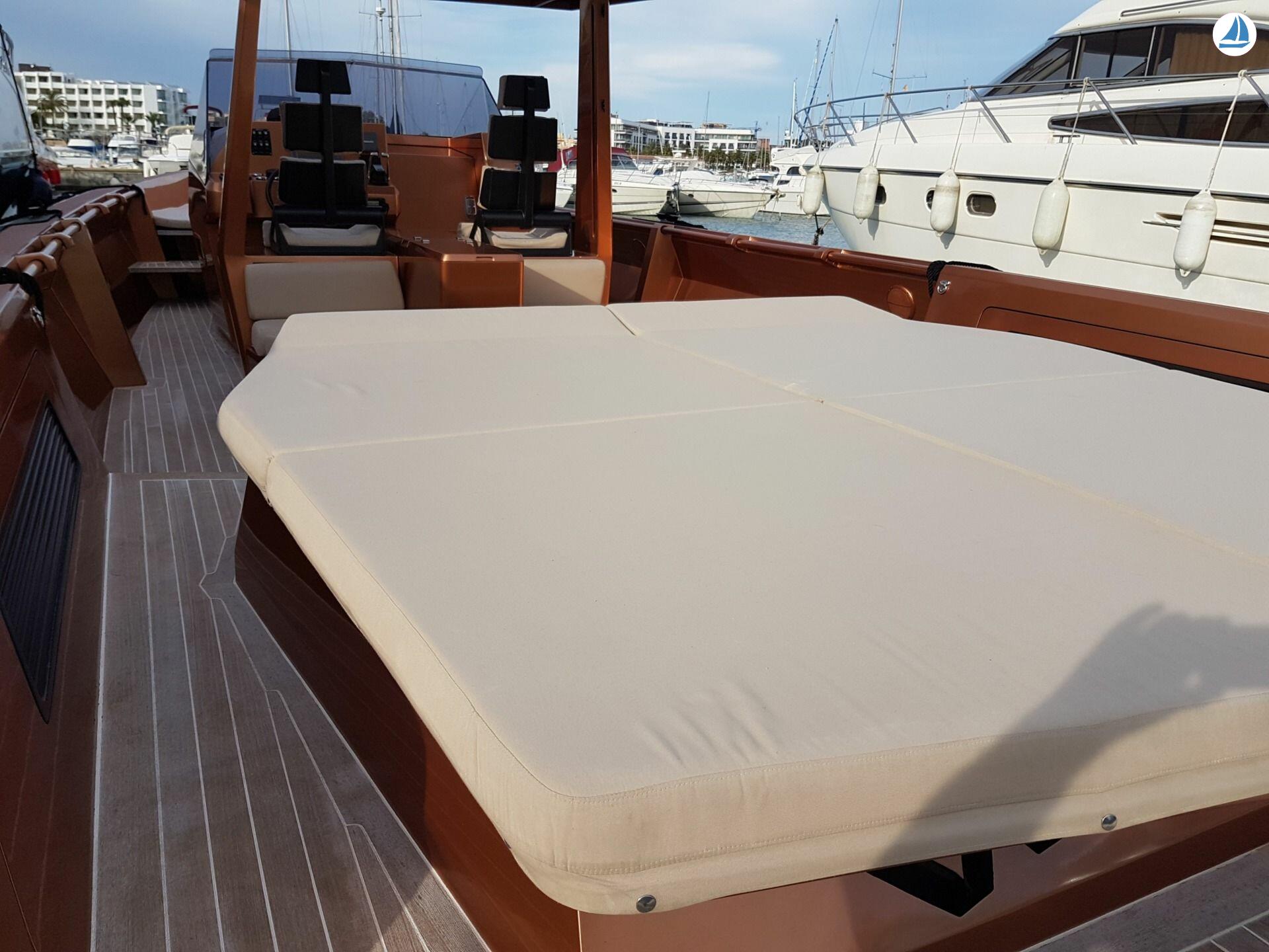 صور Wally Tender 45 10