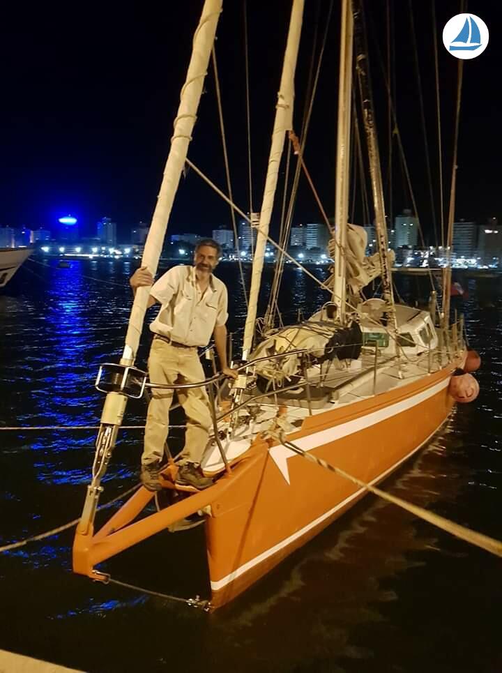 صور Custom 60' Custom 60' 1