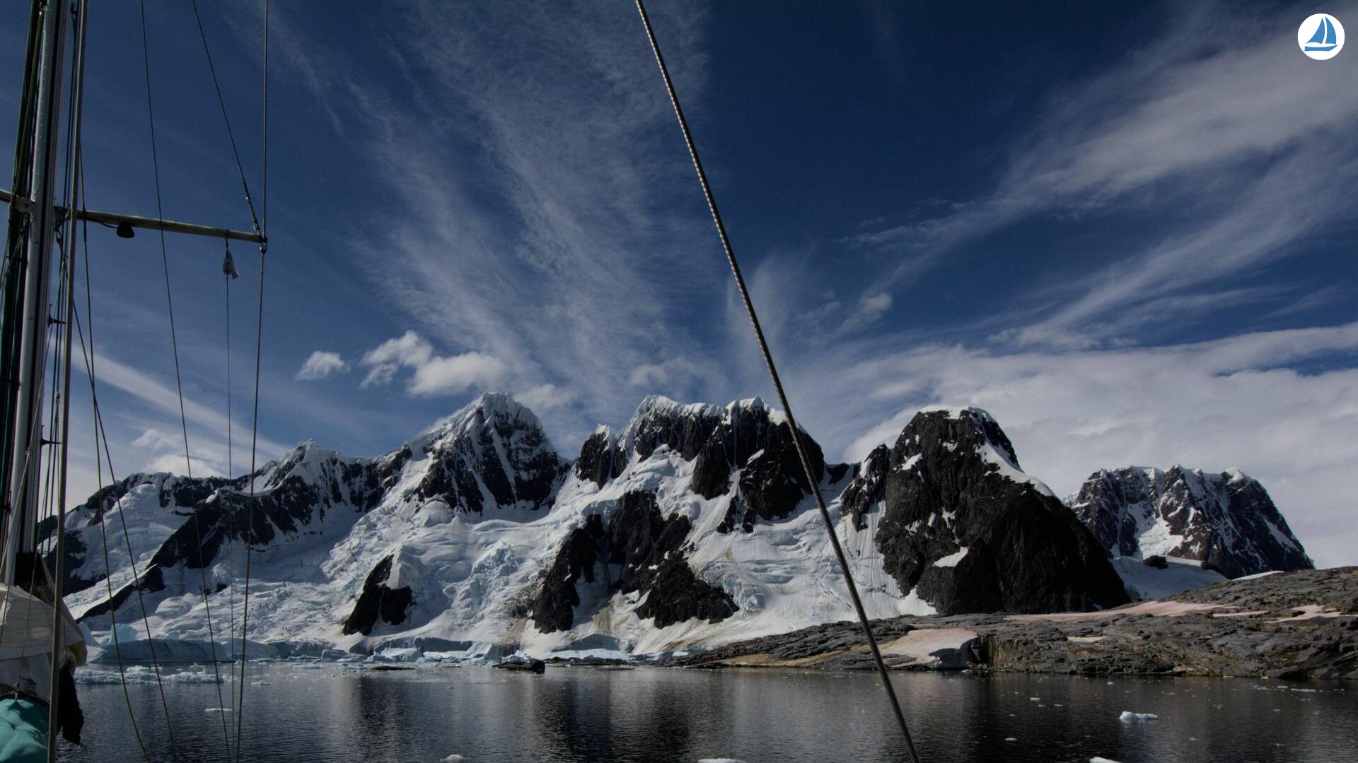 صور Custom 60' Custom 60' 10