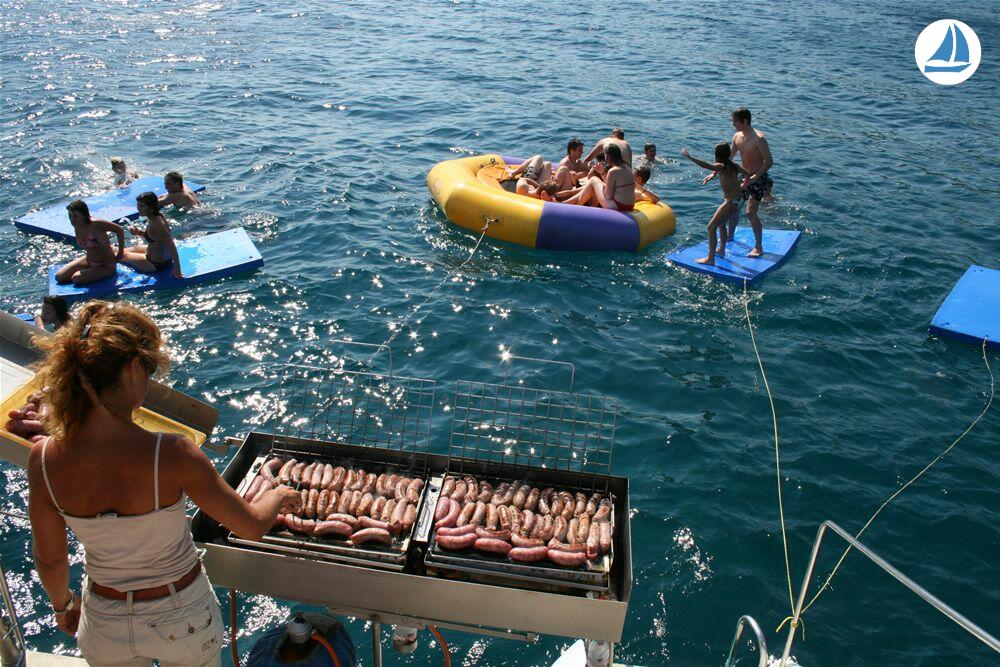 صور Supercatamaran 120 8
