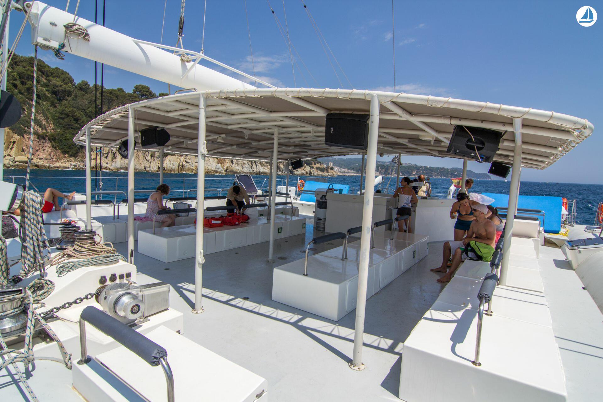 صور Supercatamaran 120 12
