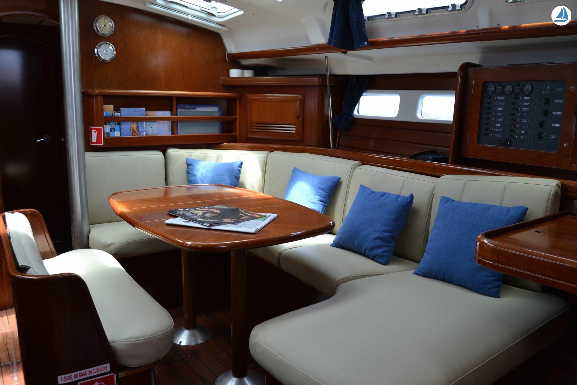 صور Beneteau CLIPPER 42.3 4