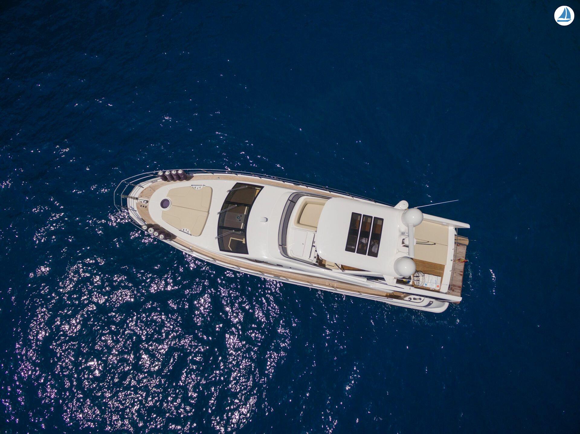 صور Azimut 60 5