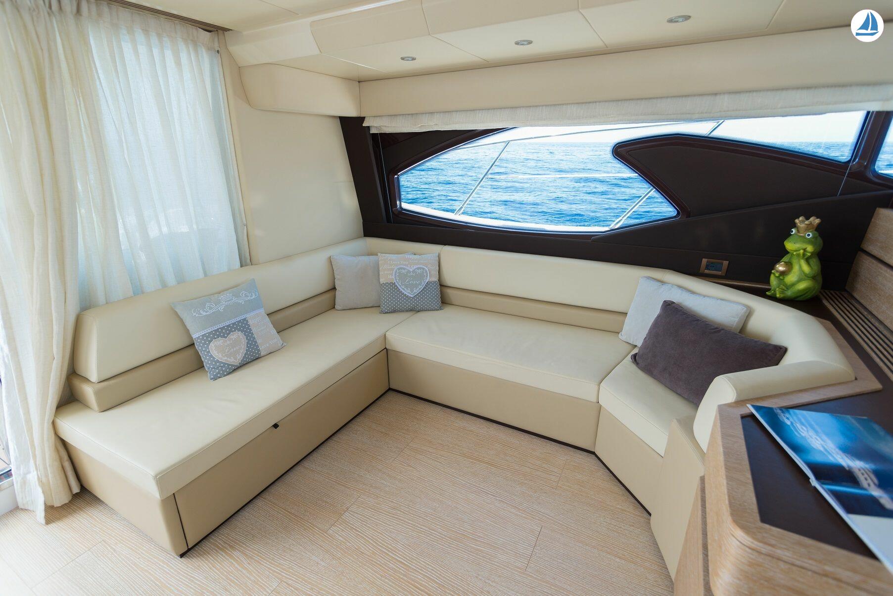 صور Azimut 60 17