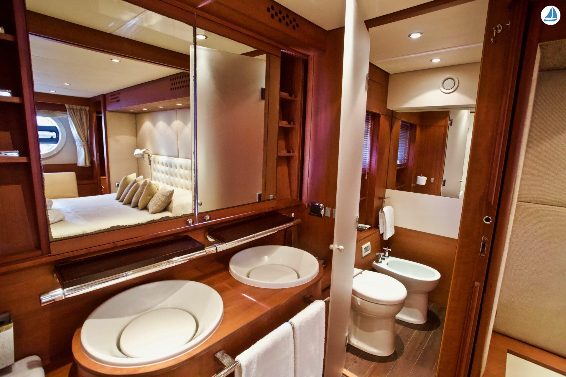 صور Aicon 75 Fly Lutetia 46