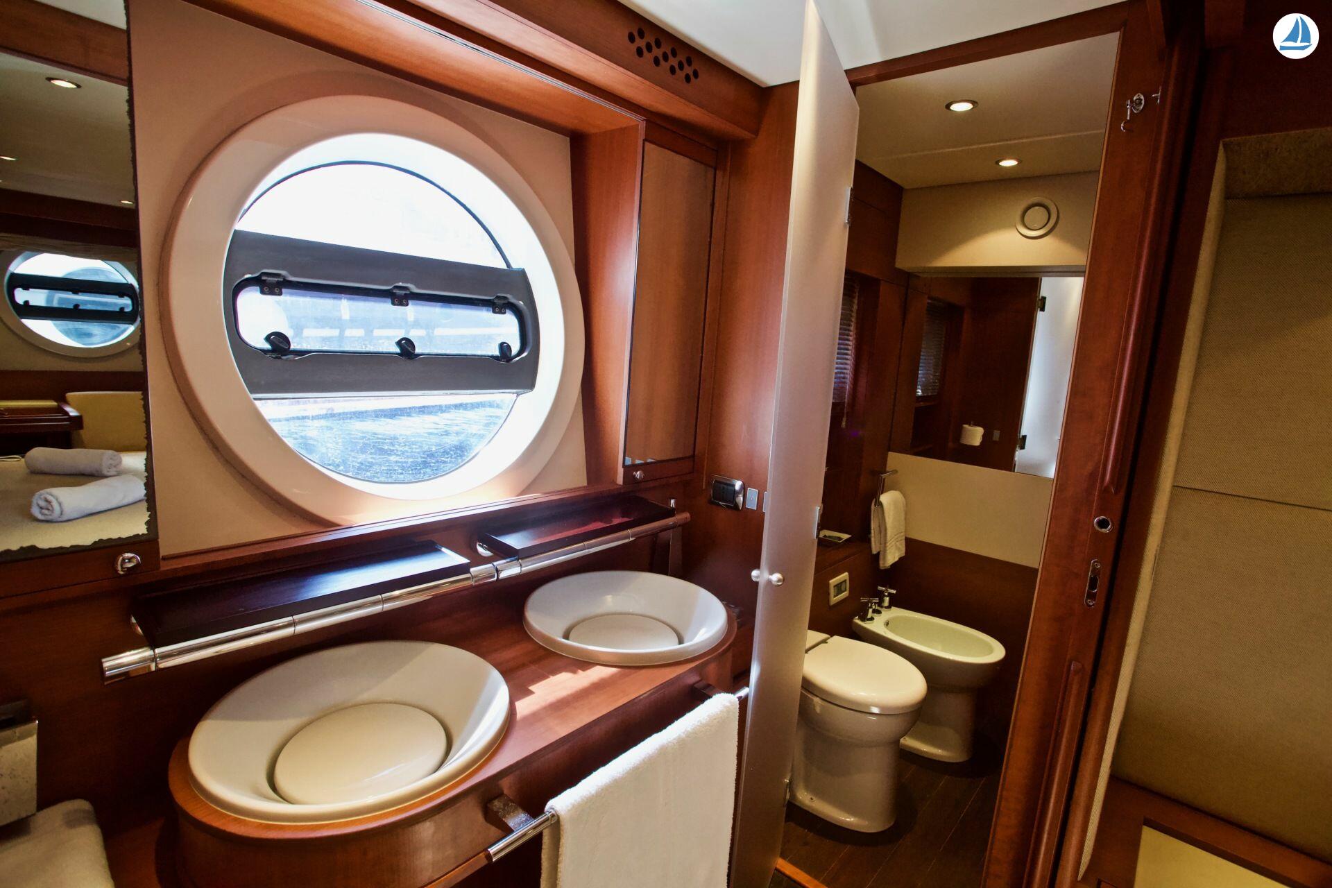 صور Aicon 75 Fly Lutetia 47