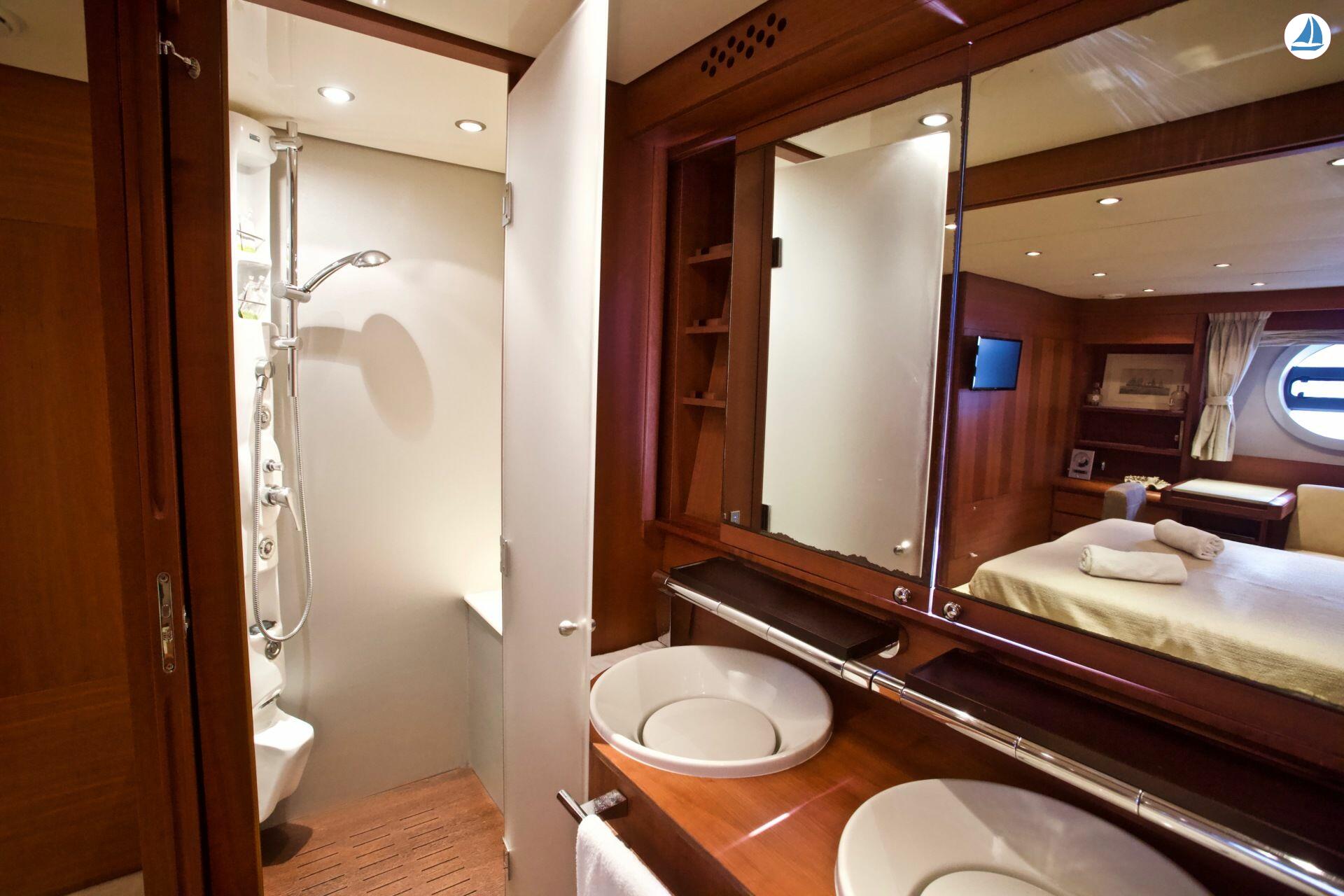 صور Aicon 75 Fly Lutetia 53