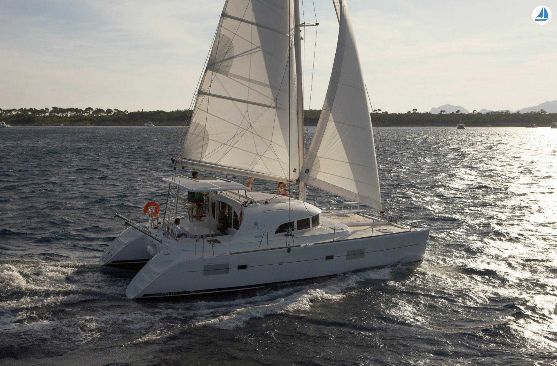 صور Lagoon 380 S2 1
