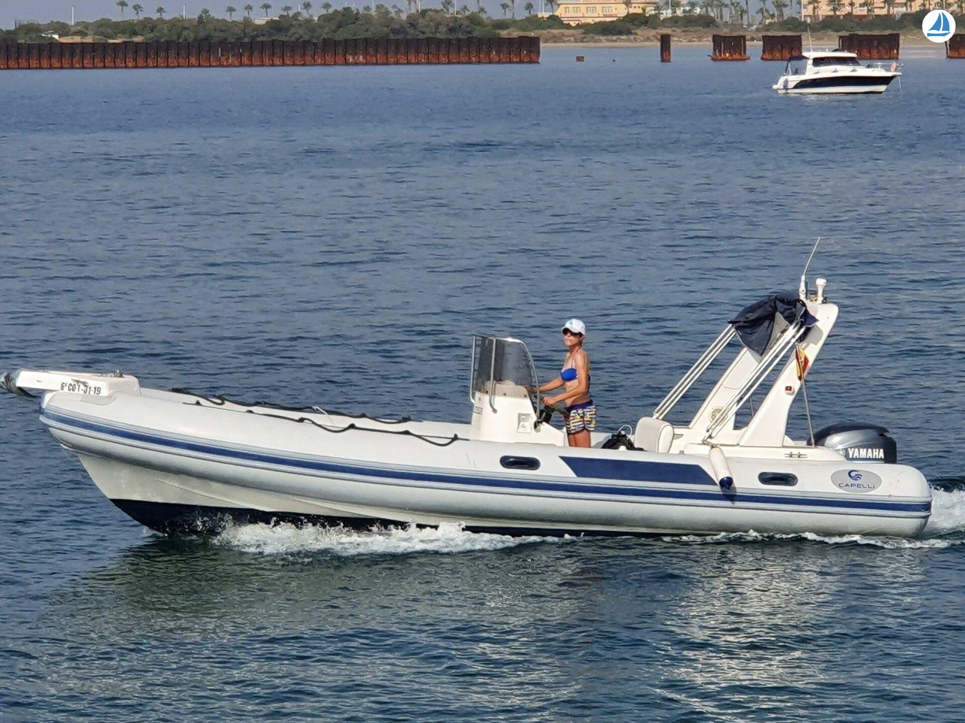 صور Capelli Tempest 800 1