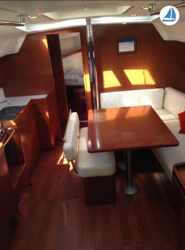 صور Beneteau OCEANIS 46 6