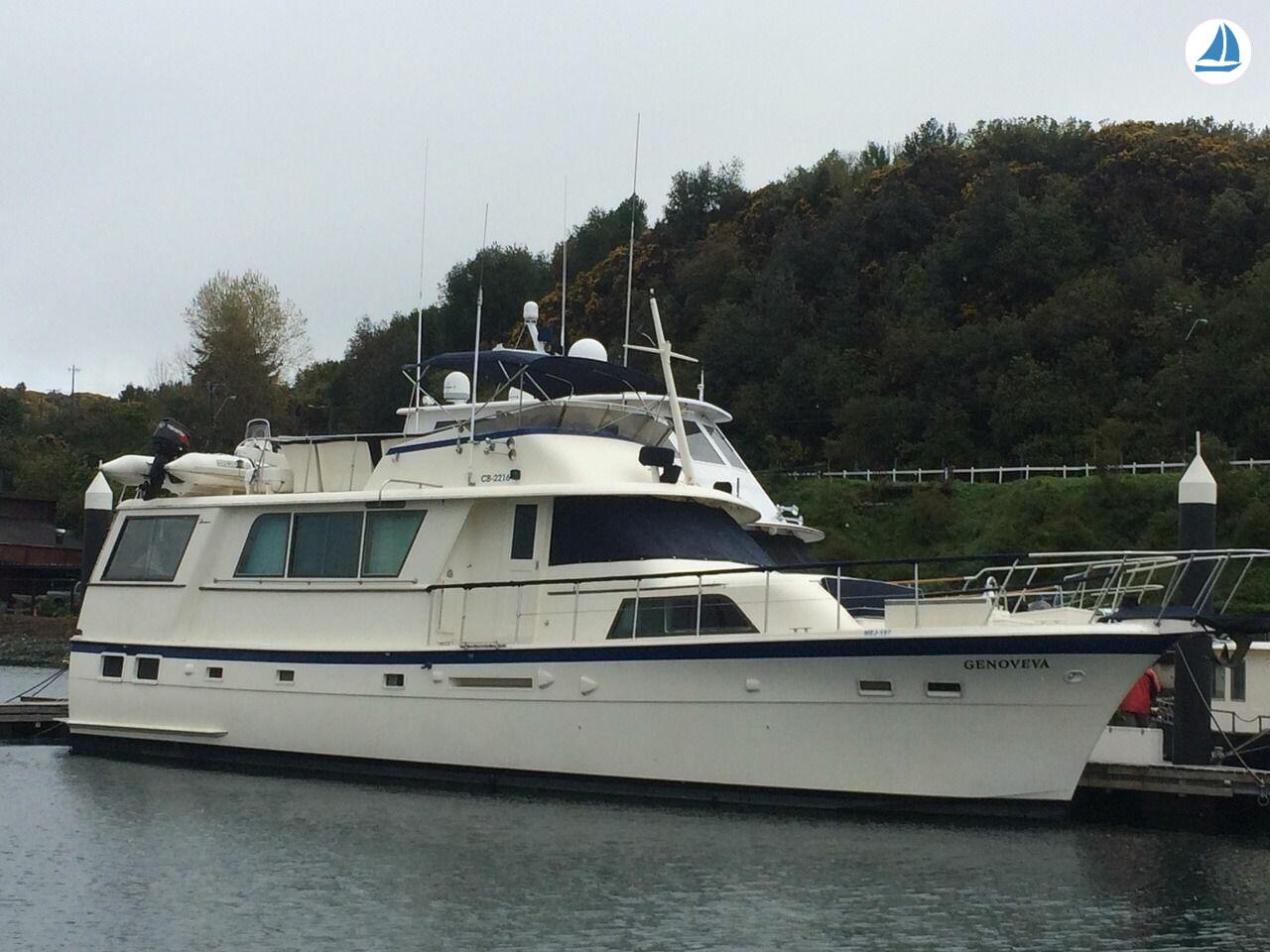 صور Hatteras MOTOR YACHT 9