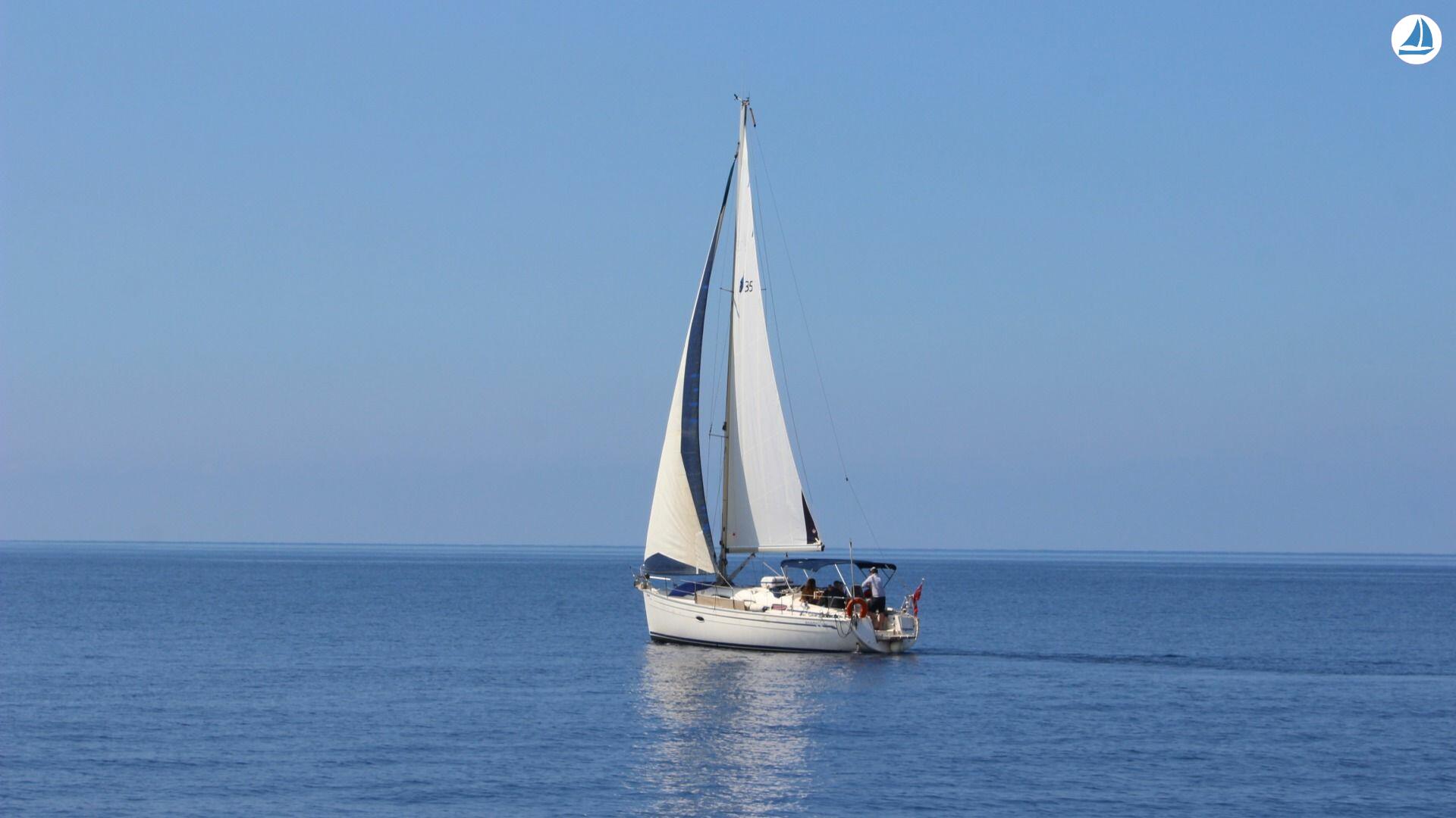 صور Bavaria 35 Sloop 4