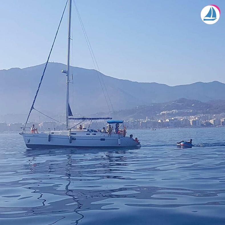 صور Beneteau OCEANIS 351 7