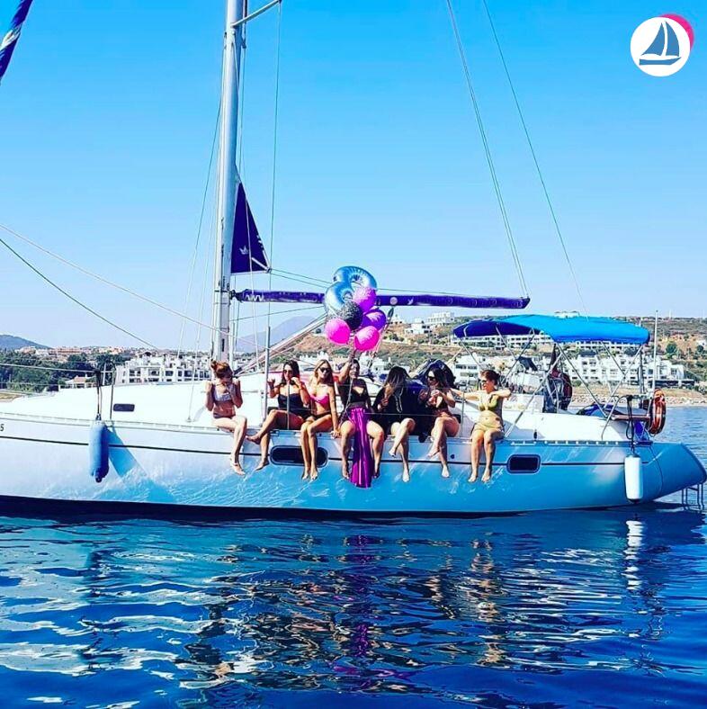 صور Beneteau OCEANIS 351 12