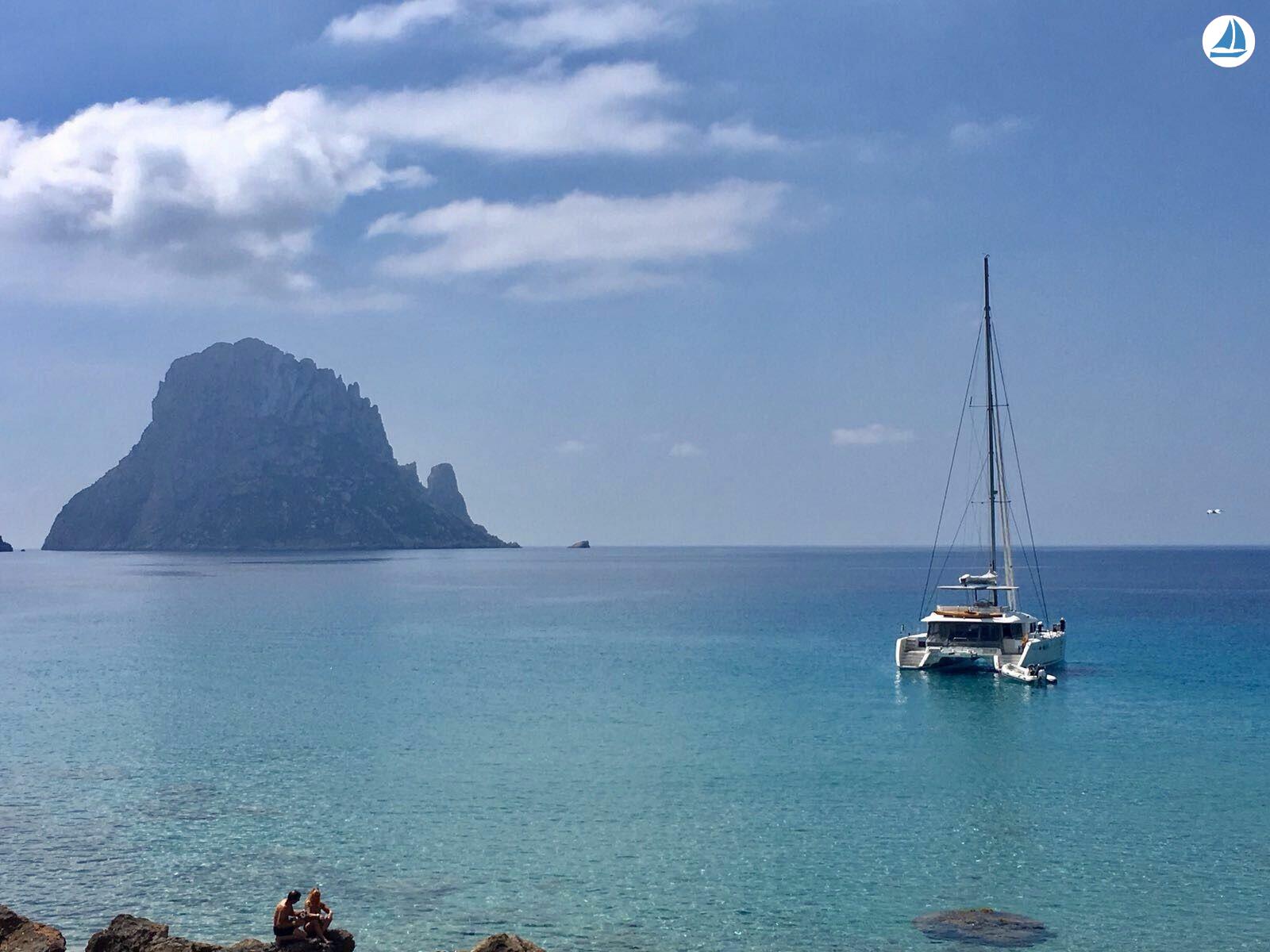 صور Lagoon 560 1