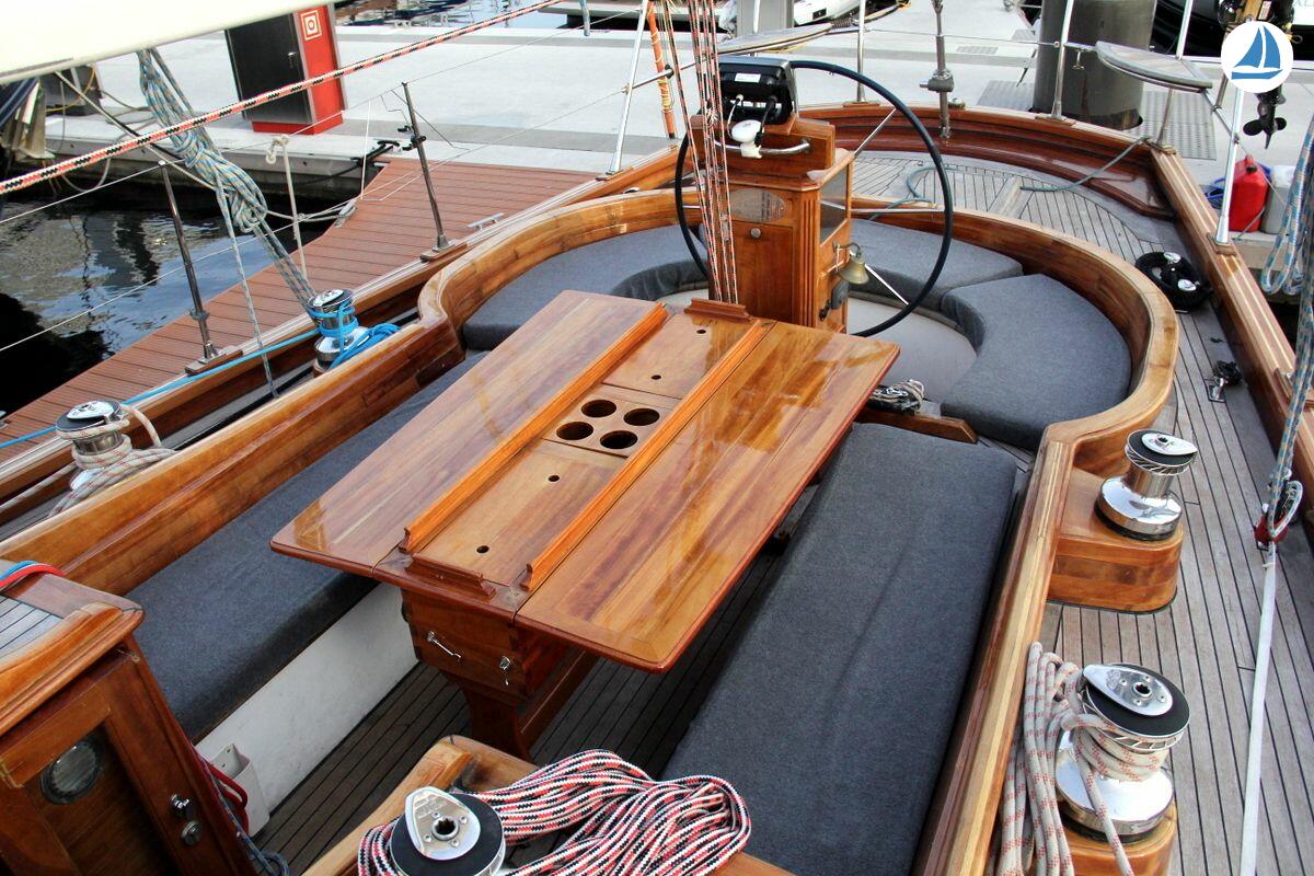 صور Custom classic 52 3