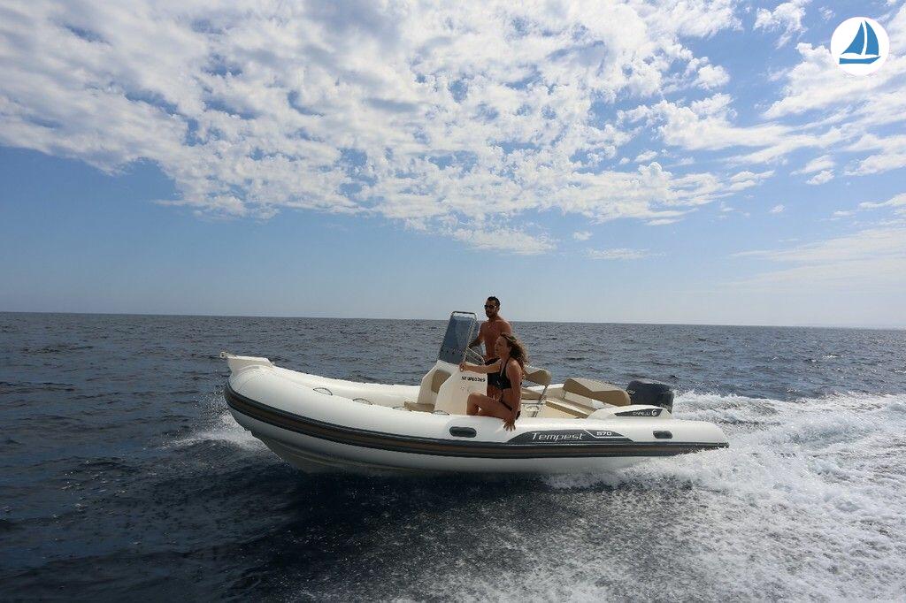 صور Capelli Tempest 570 1