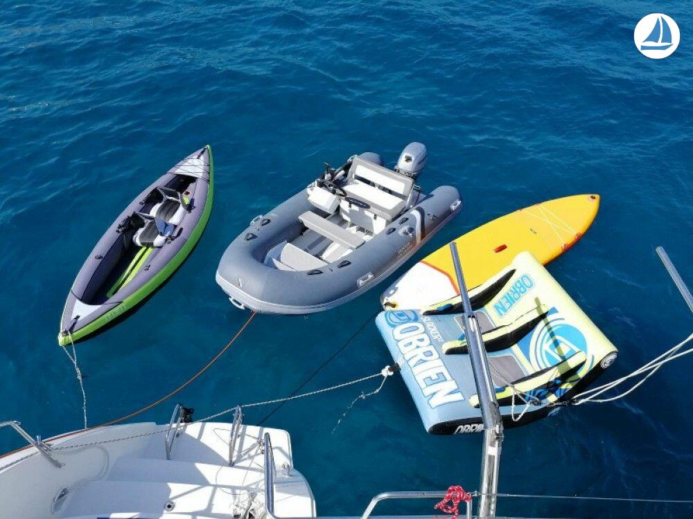 صور Lagoon 450 F 7