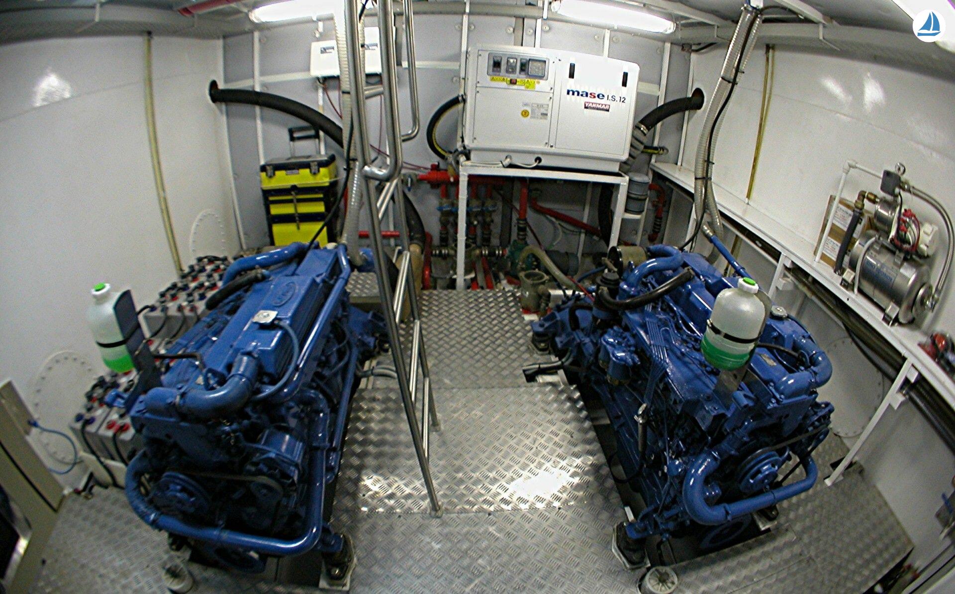 صور Alberto Vargas Gracia, Eva Morera y Jober Noubelt Trawler 8