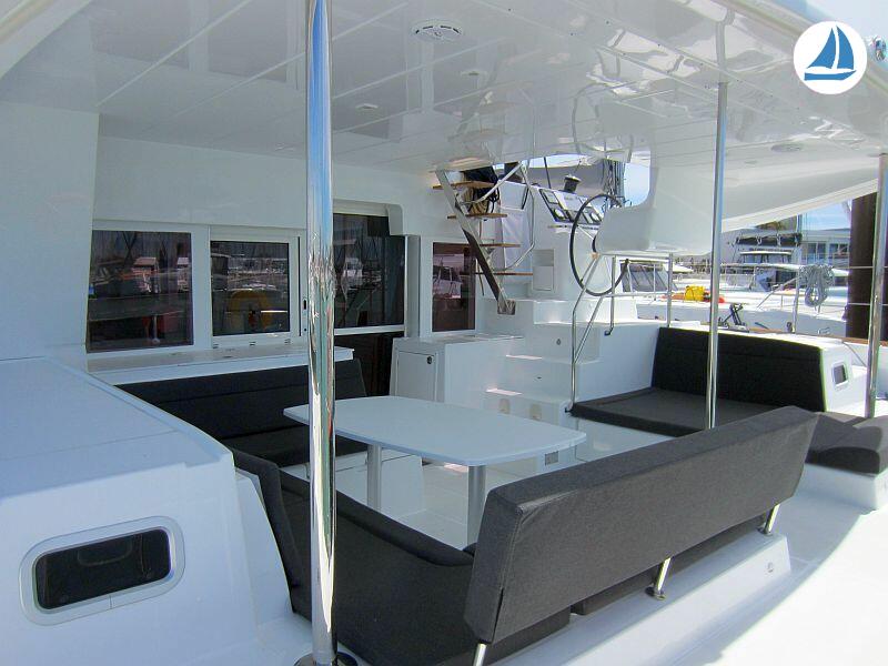 صور Lagoon 450 S 10