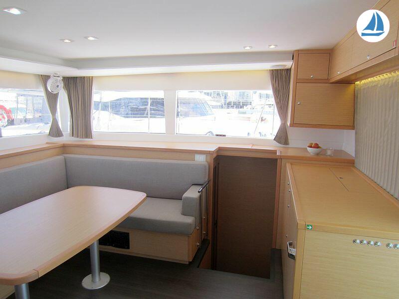 صور Lagoon 450 S 20