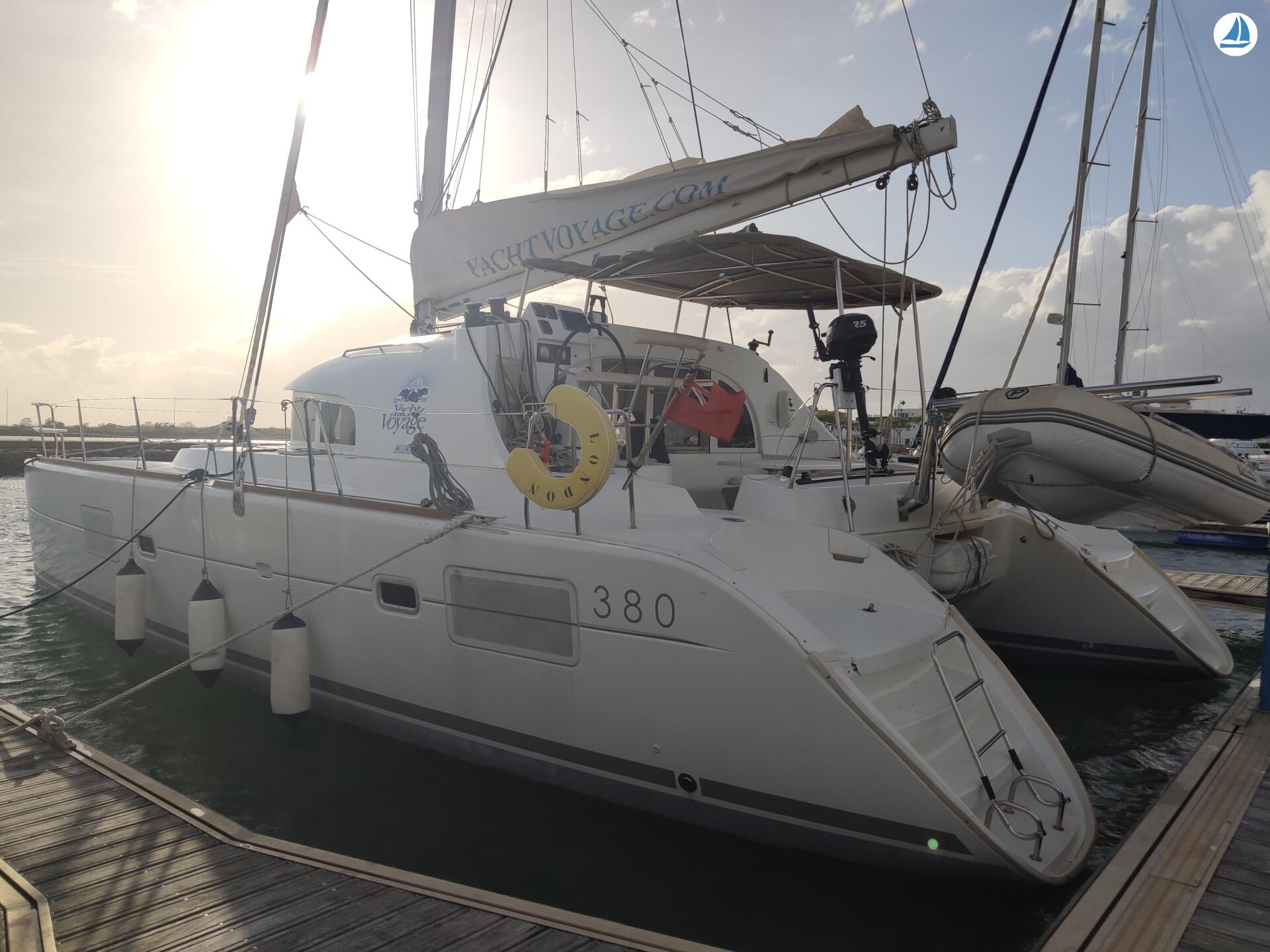 صور Lagoon 380 S2 24