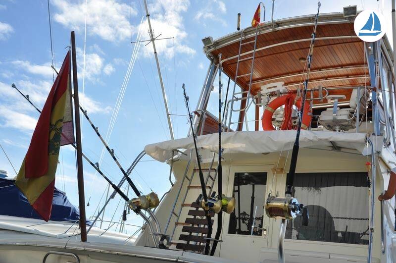 صور Hatteras 45 3